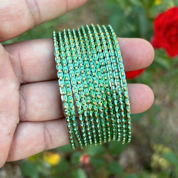 GREEN BANGLES - Picture 4 of 16